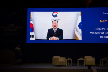 홍남기 "개도국 압축발전 이루도록 정책자문, 윈윈관계 확대"