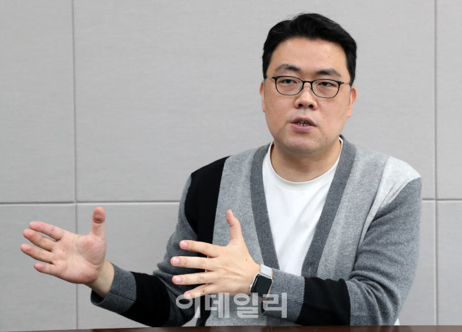 [마켓인]스마일게이트인베 "스타트업 디자인하는 설계사 역할 톡톡" - 뉴스 썸네일 이미지