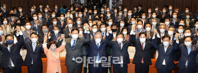 더불어민주당 대선 후보로 이재명                                                                                                                                                                   