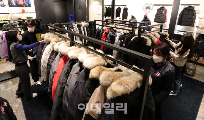 가을한파에 패딩 '불티'                                                                                                                                                                  