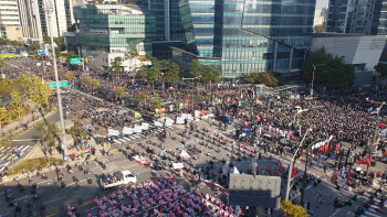 민주노총, 광화문 막히자 서대문서 게릴라 집회…일대 마비