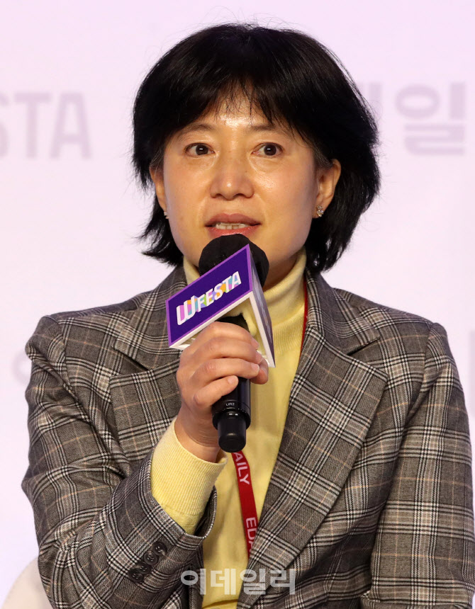 대담 나누는 박은정 경희대 의과대학 생화학교실 교수                                                                                                                                                