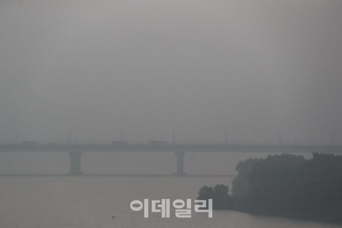 오전 미세먼지 '나쁨', 오후부터 차차 맑아져                                                                                                                                              