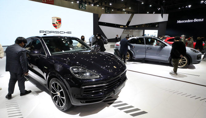  포르쉐 카이엔 E 하이브리드 쿠페                                                                                                                                                                  