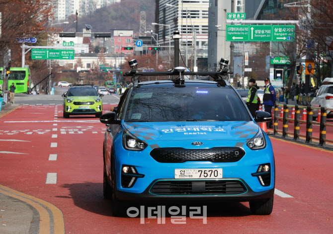 대학생들이 만들어낸 자율주행차, 서울을 달린다                                                                                                                                                     