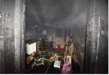 새벽에 종로구 평창동 단독주택 지하 1층서 화재…주민 6명 대피