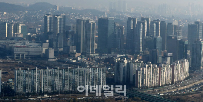 오늘 이후 잔금 치르면 12억 이하 양도세 ‘無’                                                                                                                                                     