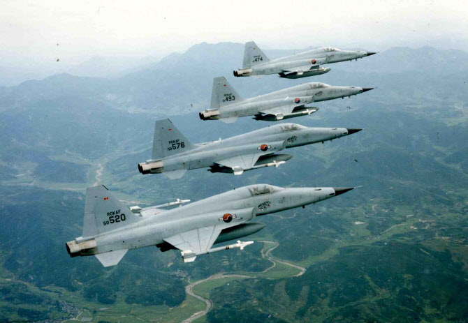  F-5E 전투기, 화성 야산에 추락                                                                                                                                                                    