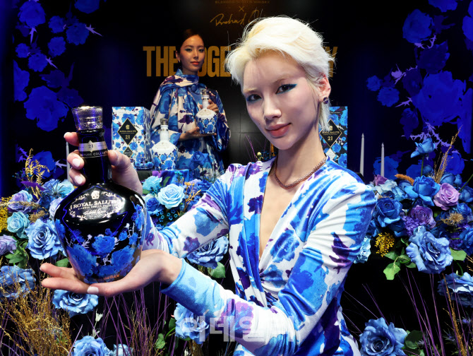 로얄살루트 21년과 리차드 퀸의 만나다                                                                                                                                                              