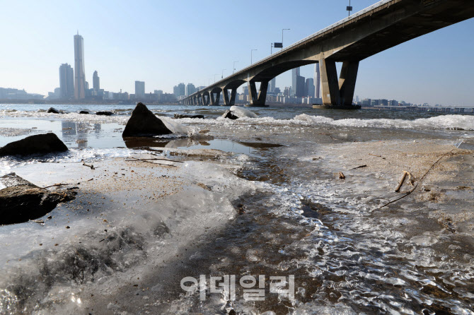 '내일 아침은 강추위 대비'                                                                                                                                                               