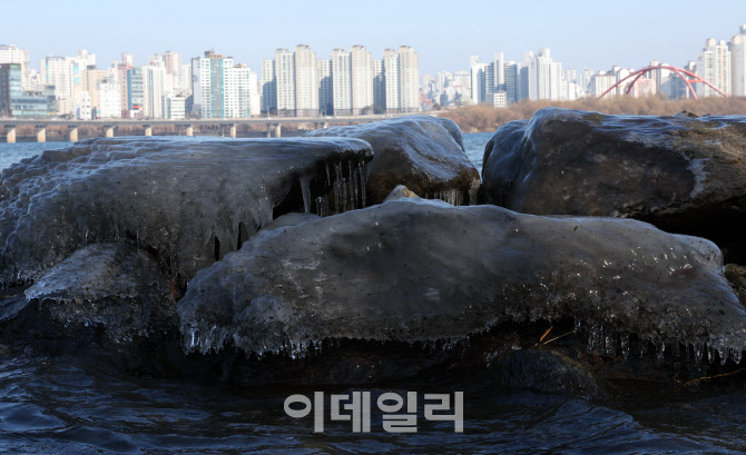 '오늘 오후부터 찬바람...내일 강추위'                                                                                                                                                    
