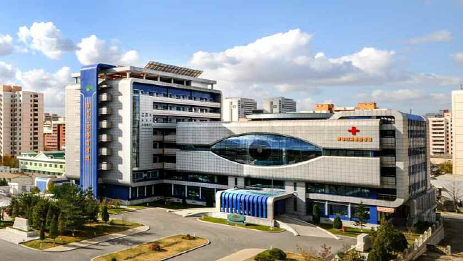 "인민대중제일주의의 산물"…북한 류경안과종합병원                                                                                                                                              