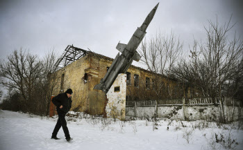 우크라이나는 어쩌다 전쟁 위기에 처했나