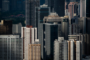 홍콩 떠나는 기업들…'제로코로나' 정책으로 사업에 차질