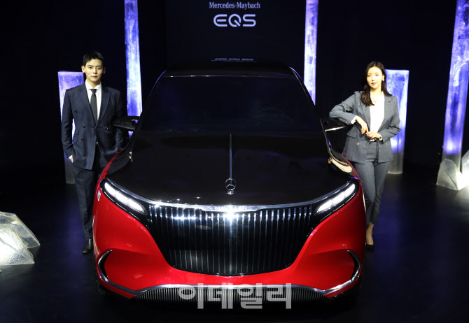  메르세데스-마이바흐 최초 순수 전기차 공개                                                                                                                                                        