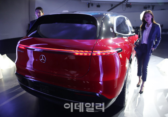   메르세데스-벤츠 코리아, 순수 전기차 공개                                                                                                                                                        