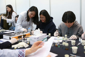 예비 고교생, 남보다 빠른 전공탐색이 합격가능성 높인다