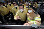 광주 아파트 붕괴 현장 찾은 김 총리 “재발방지 위해 사고원인 철저히 규명”