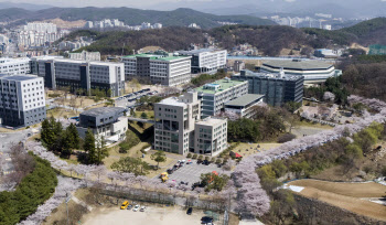 명지학원 회생 중단에 교육청 “올해 신입생까지 졸업 요청”