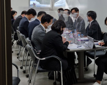 규제혁신 강조한 尹…인기협-인수위 “자율규제 설계” 논의