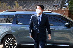 [포토]인수위 출근하는 안철수 위원장                                                                                                                                                                     