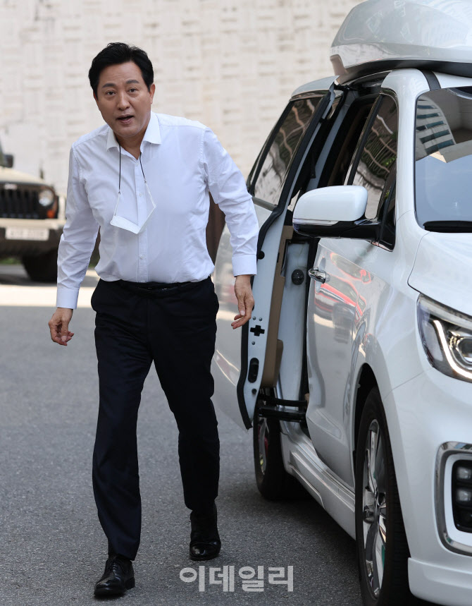 임대주택 관련 발표, '차량에서 내린 오세훈'                                                                                                                                              