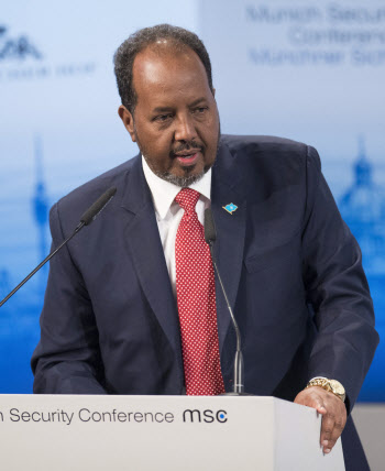 소말리아서 모하무드 전 대통령 5년만에 대권 탈환