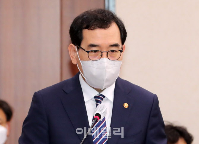 전체회의에서 제안설명하는 이창양 산자부 장관                                                                                                                                                      
