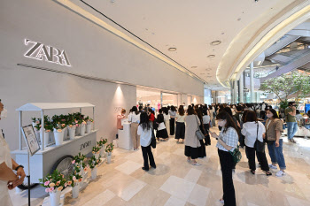 자라(ZARA), 잠실 롯데월드몰에 서울 최대 매장 오픈