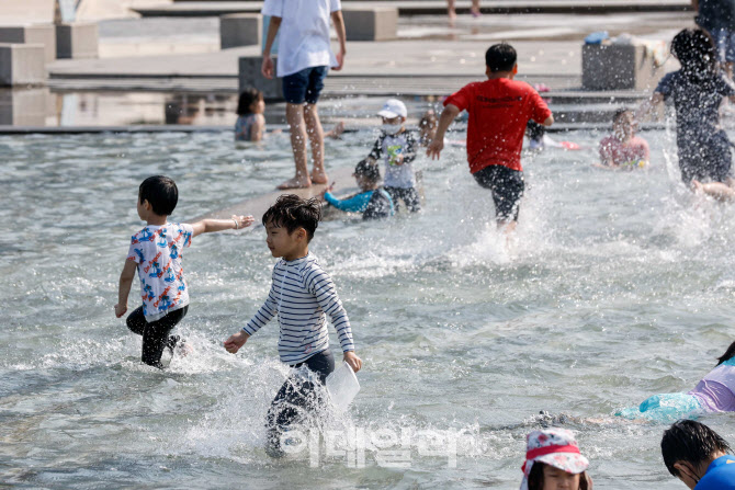 더위엔 역시 물놀이                                                                                                                                                                                