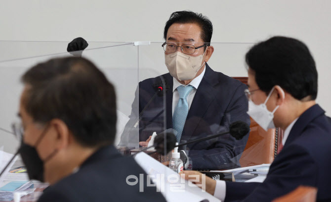 발언하는 이종배 국회 예산결산특별위원회 소위원장                                                                                                                                                  