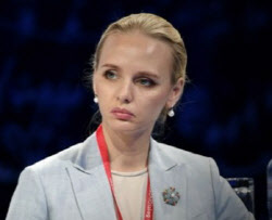 푸틴 큰딸, 채팅방서 아버지 두둔…"러시아는 피해자"