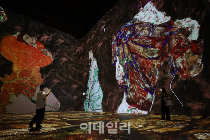 구스타프 클림트 빛으로 만나다                                                                                                                                                                     