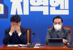 [포토]정책조정위, '표정 어두운 박홍근-진성준'                                                                                                                                                 