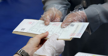 지방선거 사전투표율 오후 4시 8.22%…'대구' 최저