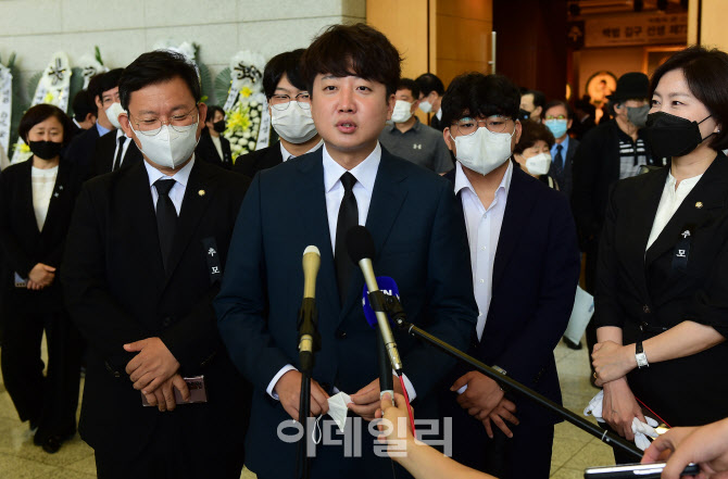 이준석, '尹 회동과 윤리위는 무관'                                                                                                                                                       