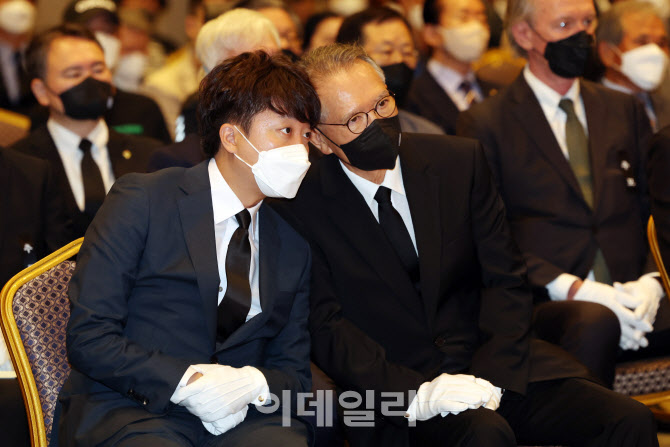 백범 김구 선생 추모식, '대화하는 이준석-김형오'                                                                                                                                         