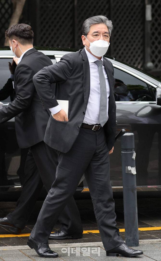 장재훈 사장, '정의선 회장 장녀 결혼식 참석'                                                                                                                                             