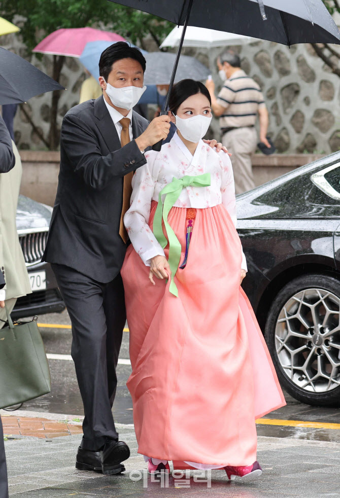 정기선 사장, '정의선 회장 장녀 결혼식 참석'                                                                                                                                             