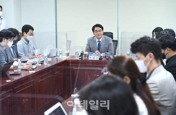 당대표 출마 '71년생 박용진', '계파, 악성 팬덤과 결별해야'                                                                                                                     