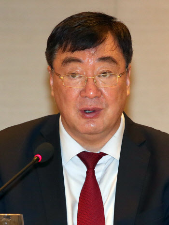 "더러운 나토" 비판하면서 韓엔 '로키' 대응…中외교부담은 가중
