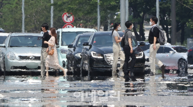 서울 34도, '전국 폭염 특보'                                                                                                                                                             