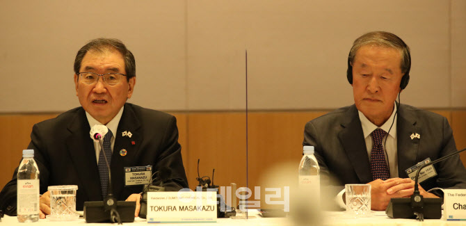 재계회의 참석한 도쿠라 마사카즈 회장=허창수 회장                                                                                                                                                  