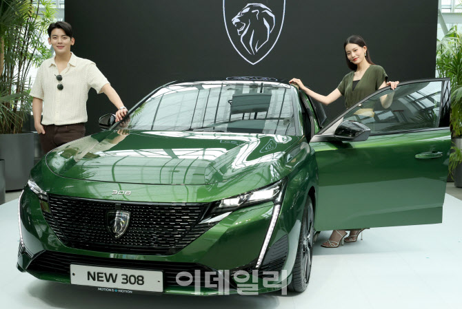 다이내믹과 실용성 겸비한 '뉴 푸조 308', 한국 출시                                                                                                                                       