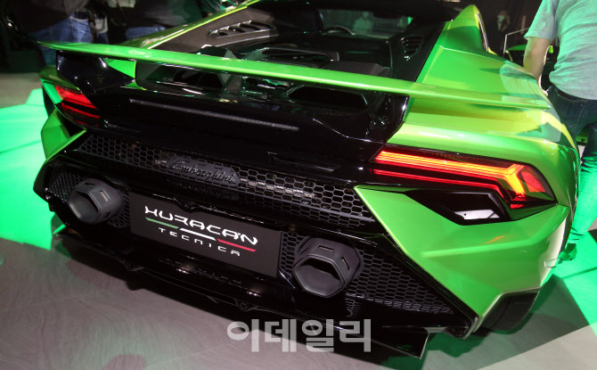 포토]람보르기니 '우라칸 테크니카'의 뒤태