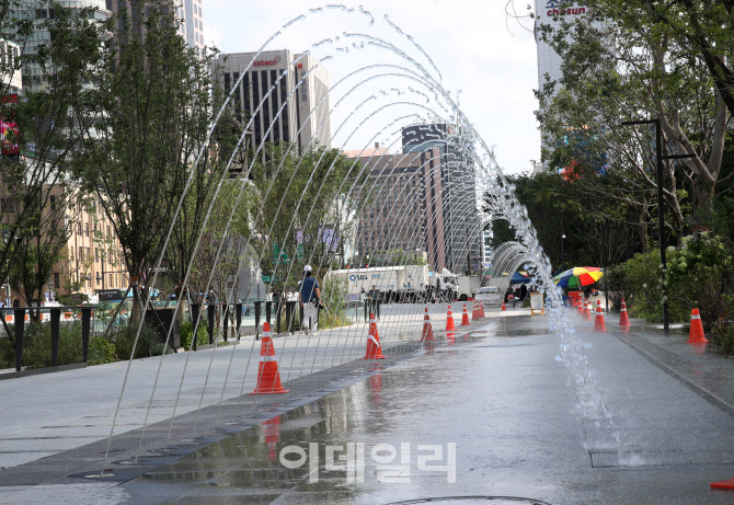  광화문광장 열린마당                                                                                                                                                                              