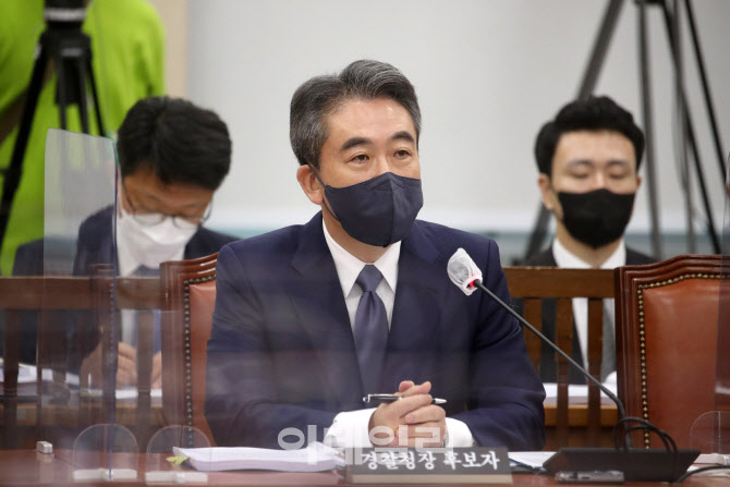 윤희근, '건진법사 이권개입...첩보 있으면 수사할 것'                                                                                                                                     