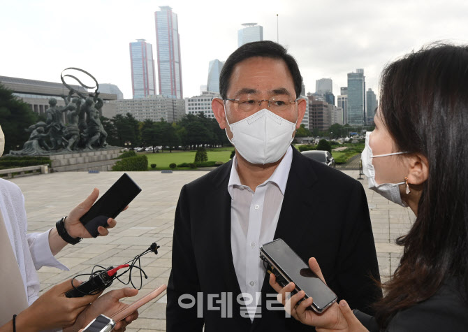 주호영 비대위원장, '이준석 대표와 다각도로 접촉 노력'                                                                                                                                   