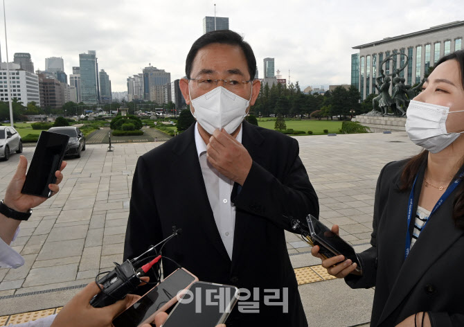 주호영, '오늘부터 비대위 구성에 집중'                                                                                                                                                   