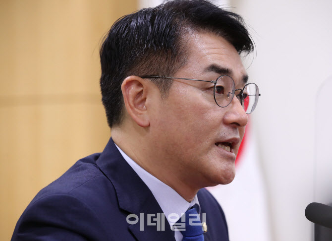 기자간담회, '취재진 질문에 답하는 박용진'                                                                                                                                               